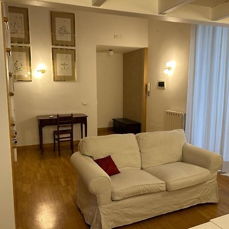 Assunta Domus Hotel Rome Bagian luar foto
