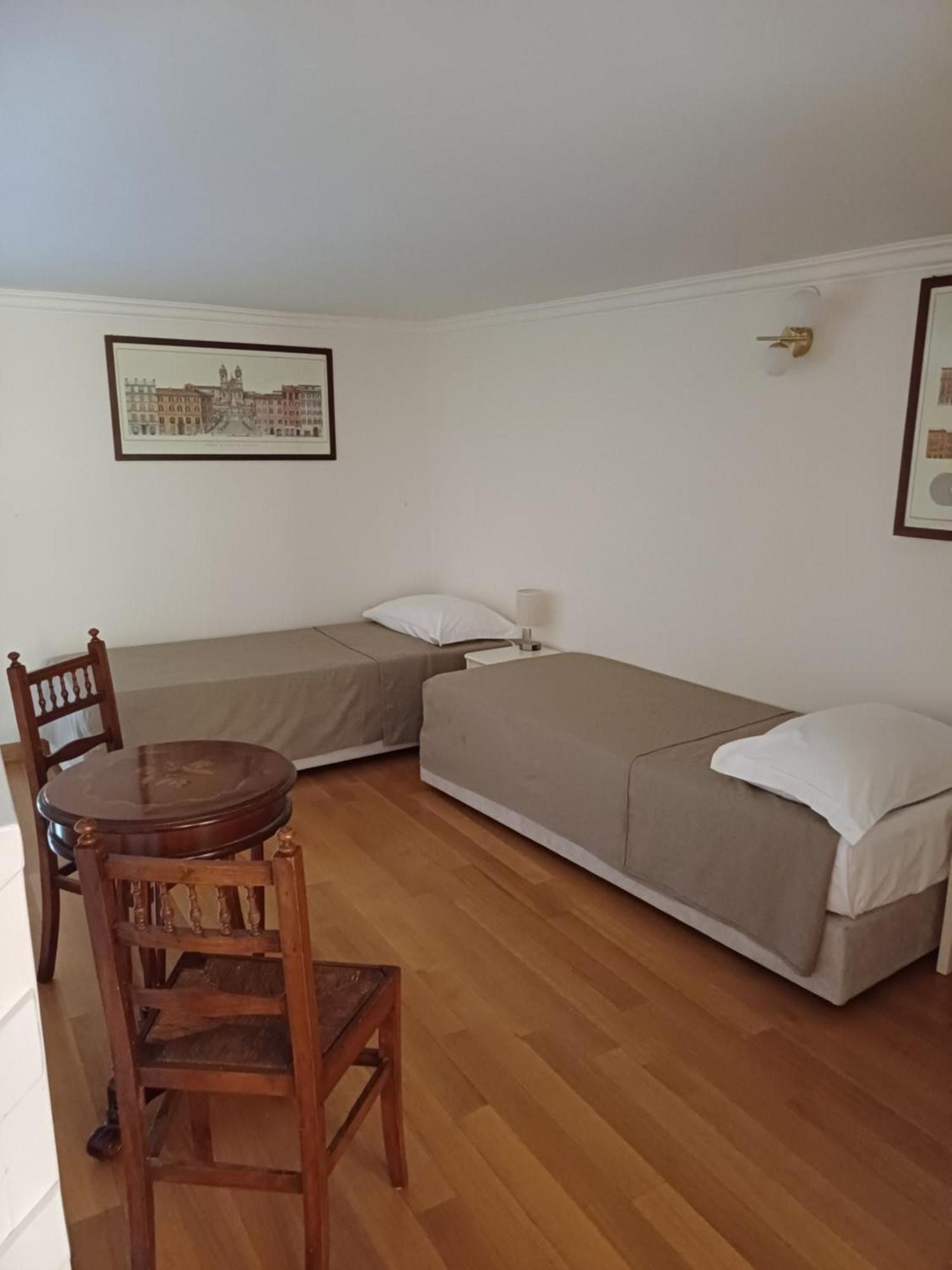 Assunta Domus Hotel Rome Bagian luar foto